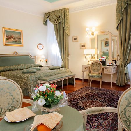 Daniel'S Hotel Roma Esterno foto