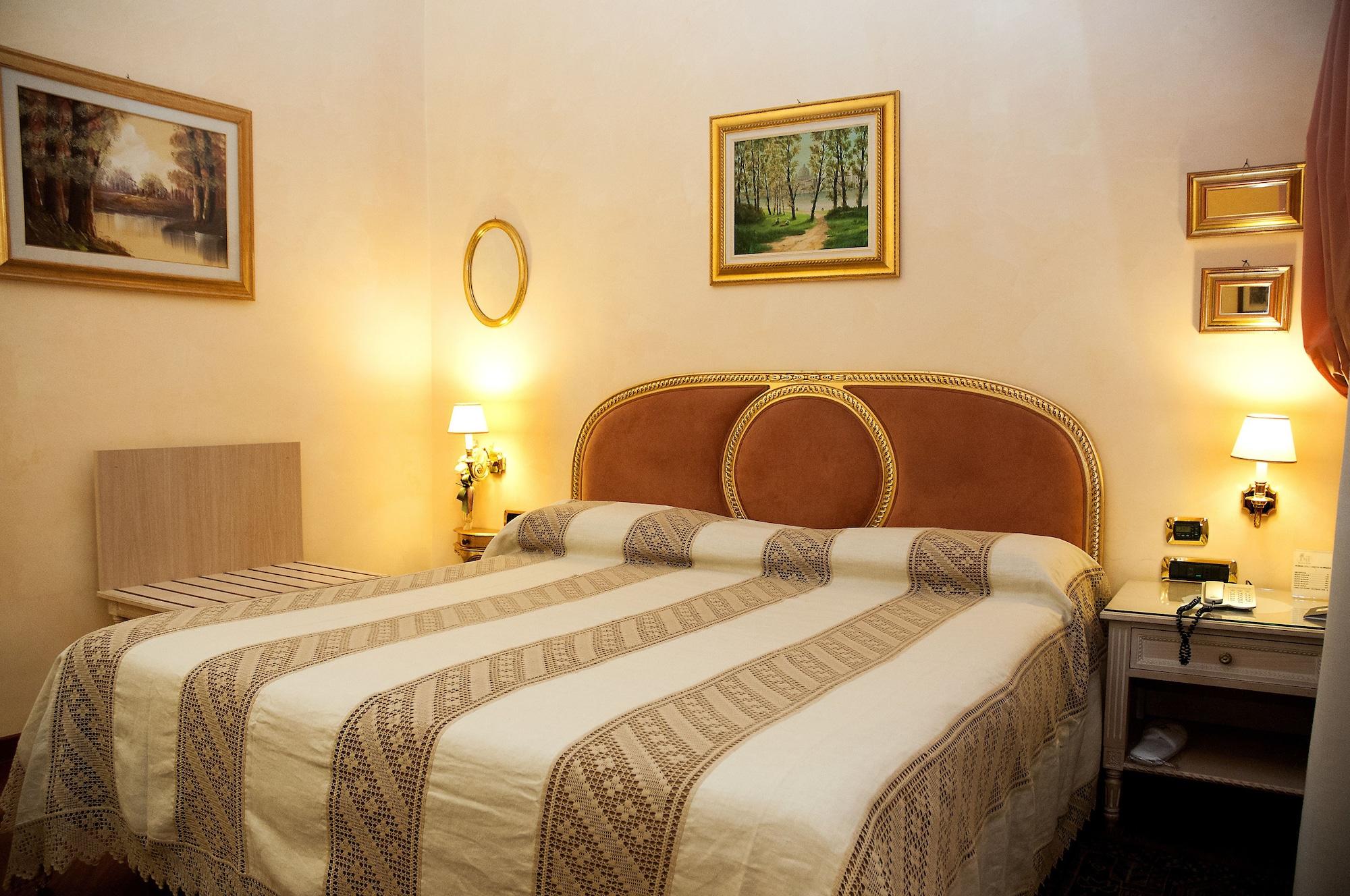 Daniel'S Hotel Roma Esterno foto