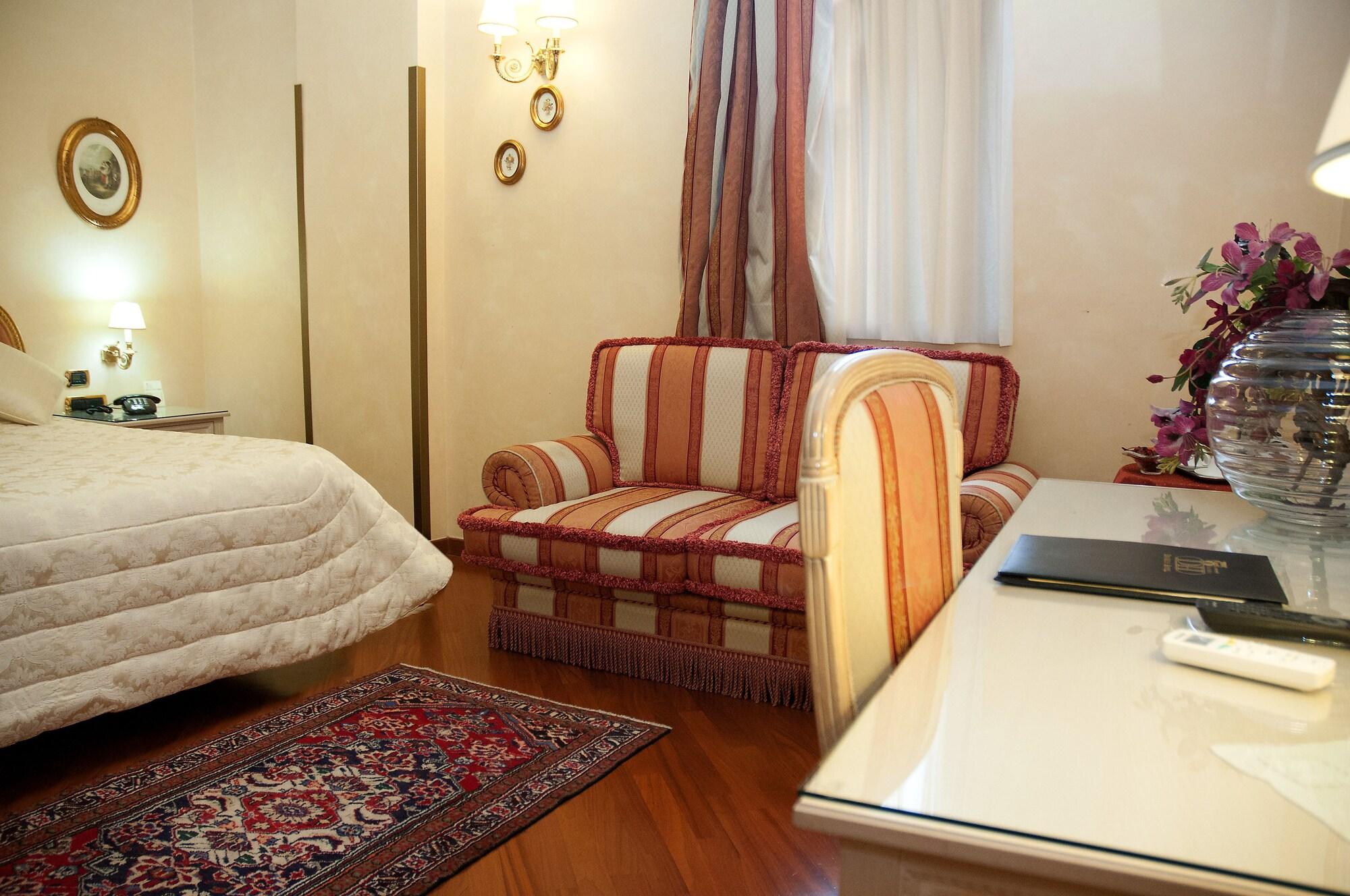 Daniel'S Hotel Roma Esterno foto