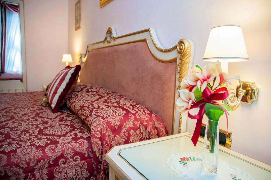 Daniel'S Hotel Roma Esterno foto