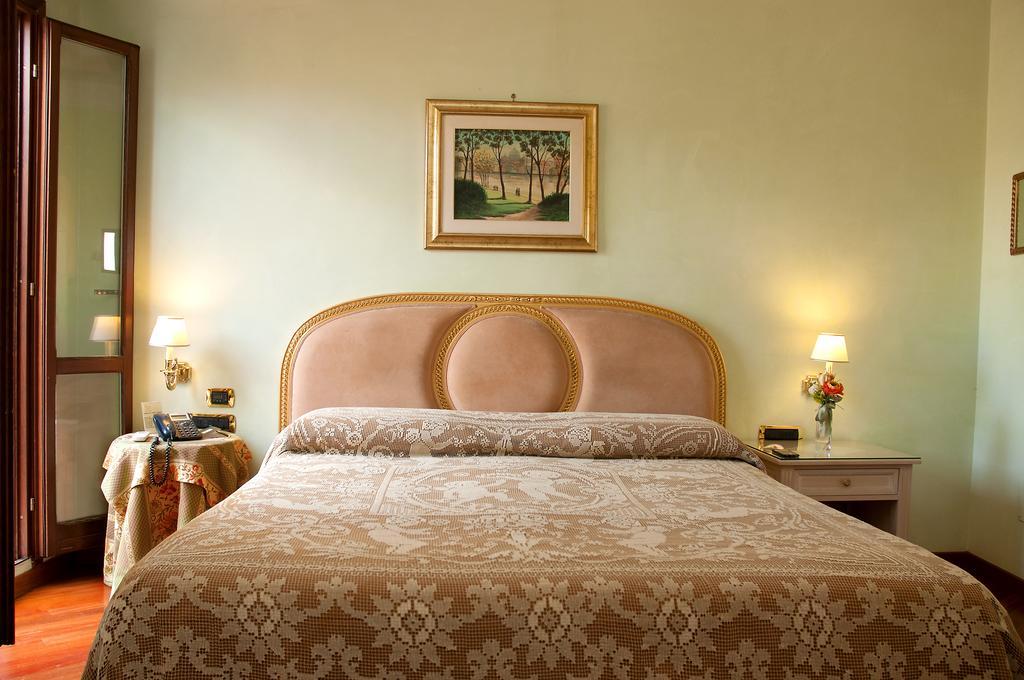 Daniel'S Hotel Roma Esterno foto